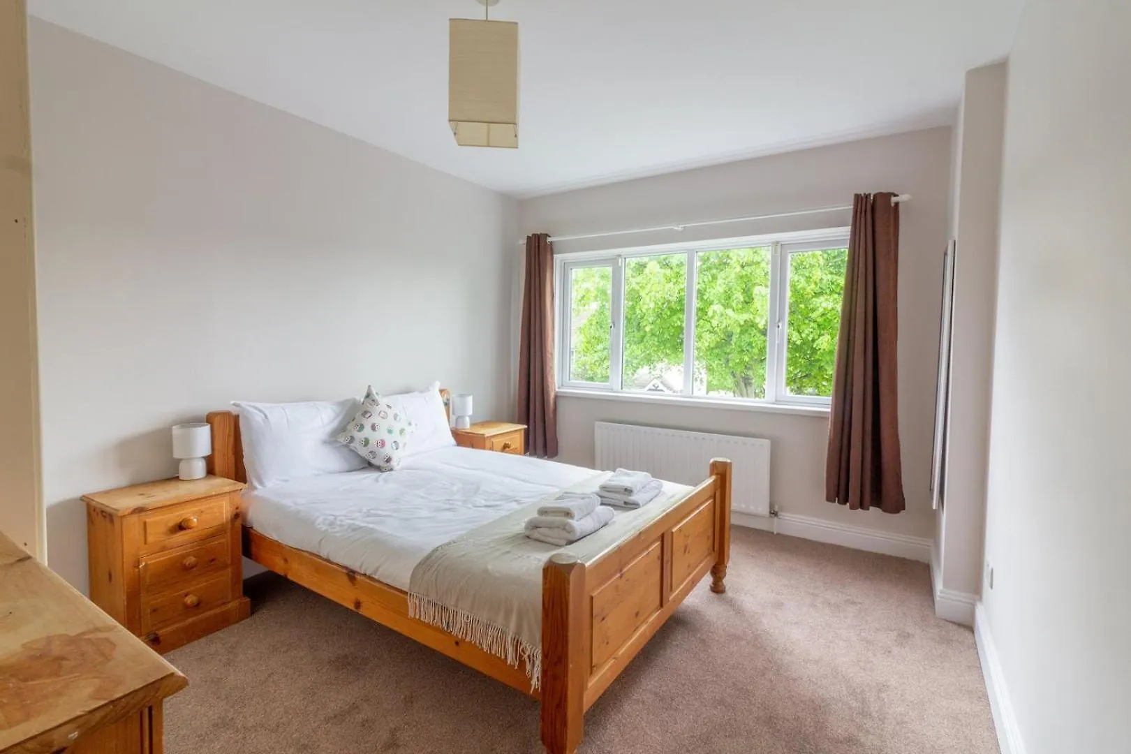 Penzion Guestready - A Charming Place Near Golf Centre Dublin