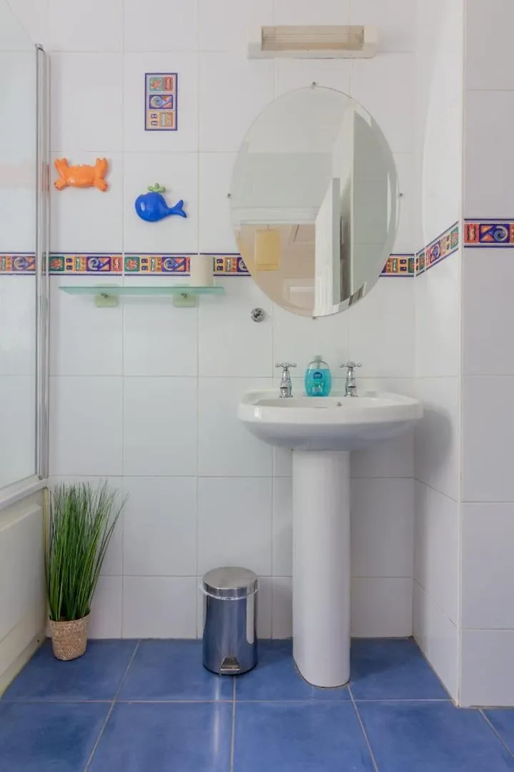 Guestready - A Charming Place Near Golf Centre ダブリン ゲストハウス