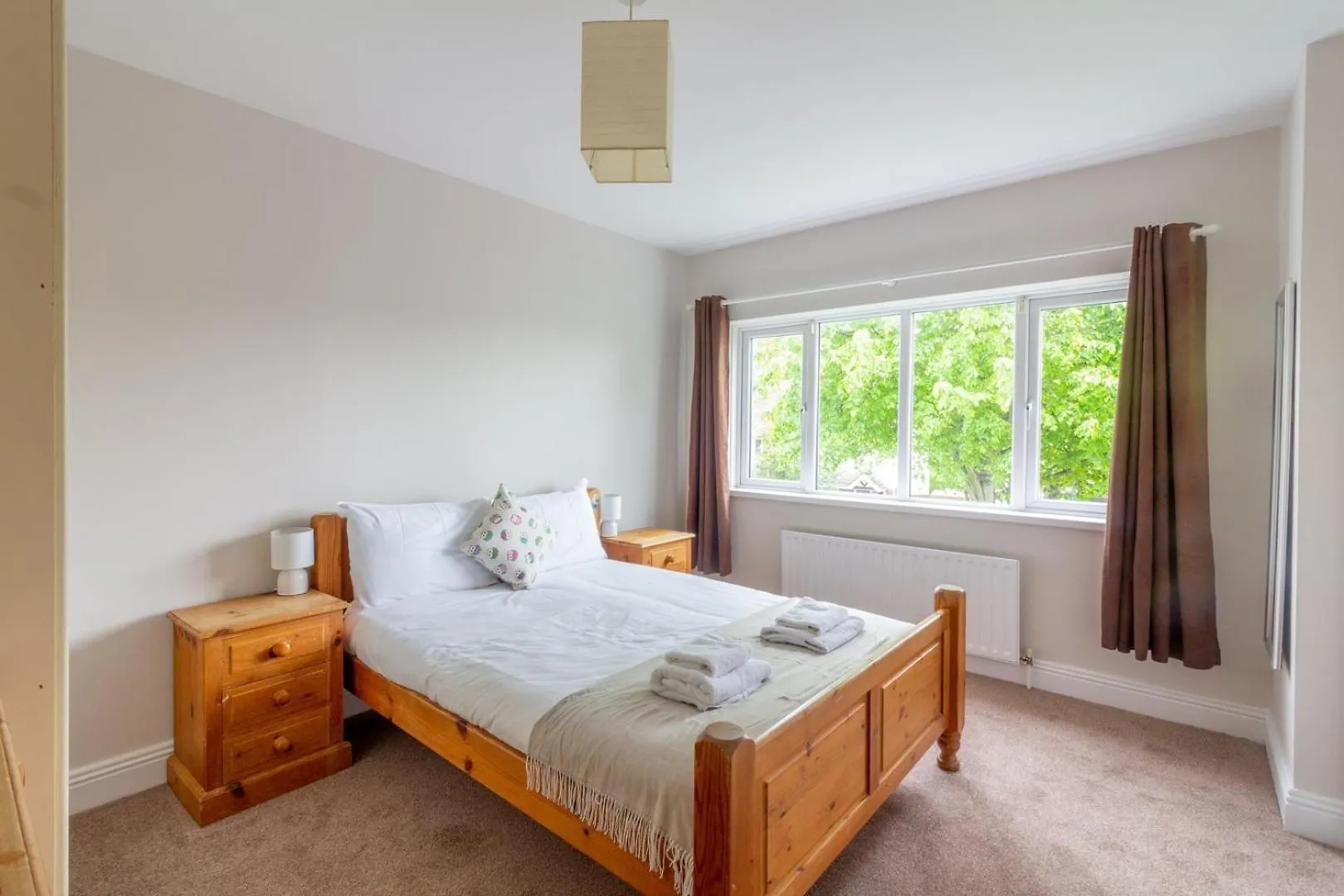 Penzion Guestready - A Charming Place Near Golf Centre Dublin